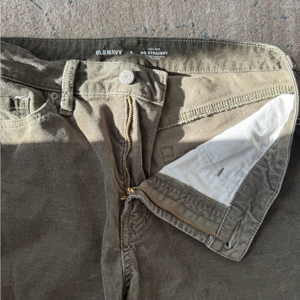 Old Navy High-Rise OG Straight Pants in Olive